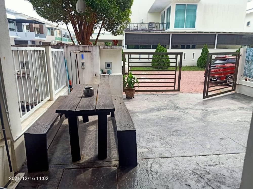 Kuala Selangor Botanic 4R3B Homestay 15Pax Exteriér fotografie