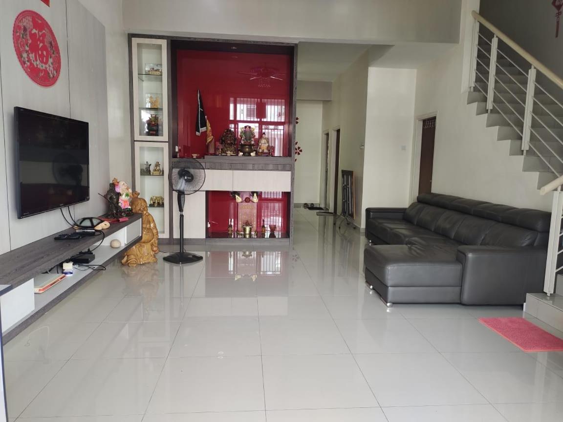 Kuala Selangor Botanic 4R3B Homestay 15Pax Exteriér fotografie